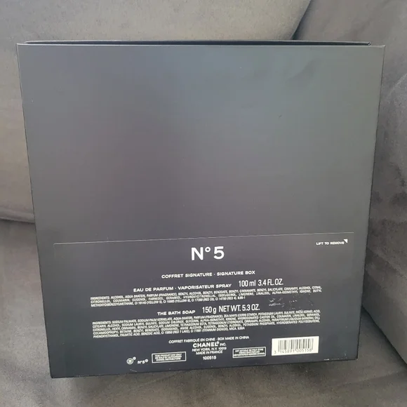 Chanel No 5 EDP 3.4oz Spray & Bath Soap Signature Box Gift Set NEW - Picture 5 of 8